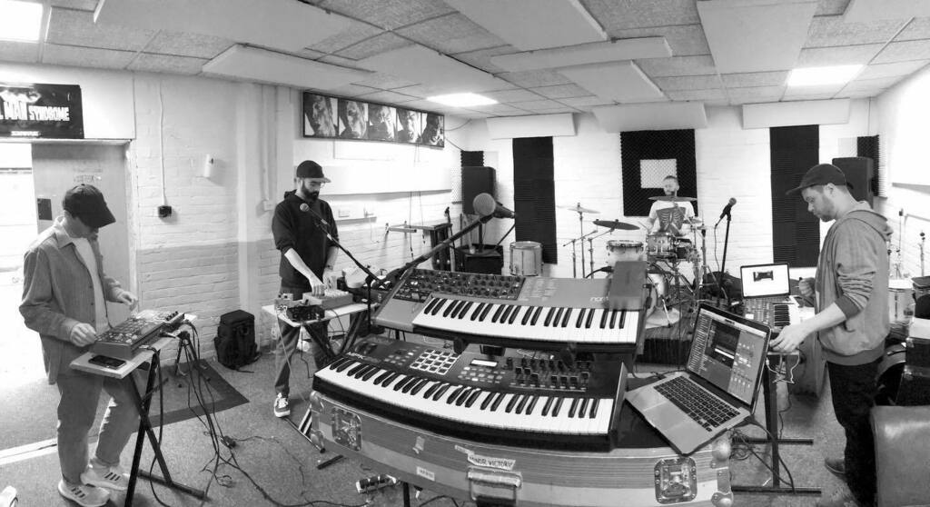 Back to work. 
🎹🎵🎤🎶🥁💻🎛🎚

Next gig: @kinfamilyfriendlygigs 12th September <a href="/tynebankbrewery/">Tyne Bank Brewery</a> 

And more TBA instagr.am/p/CS9phOZos2e/