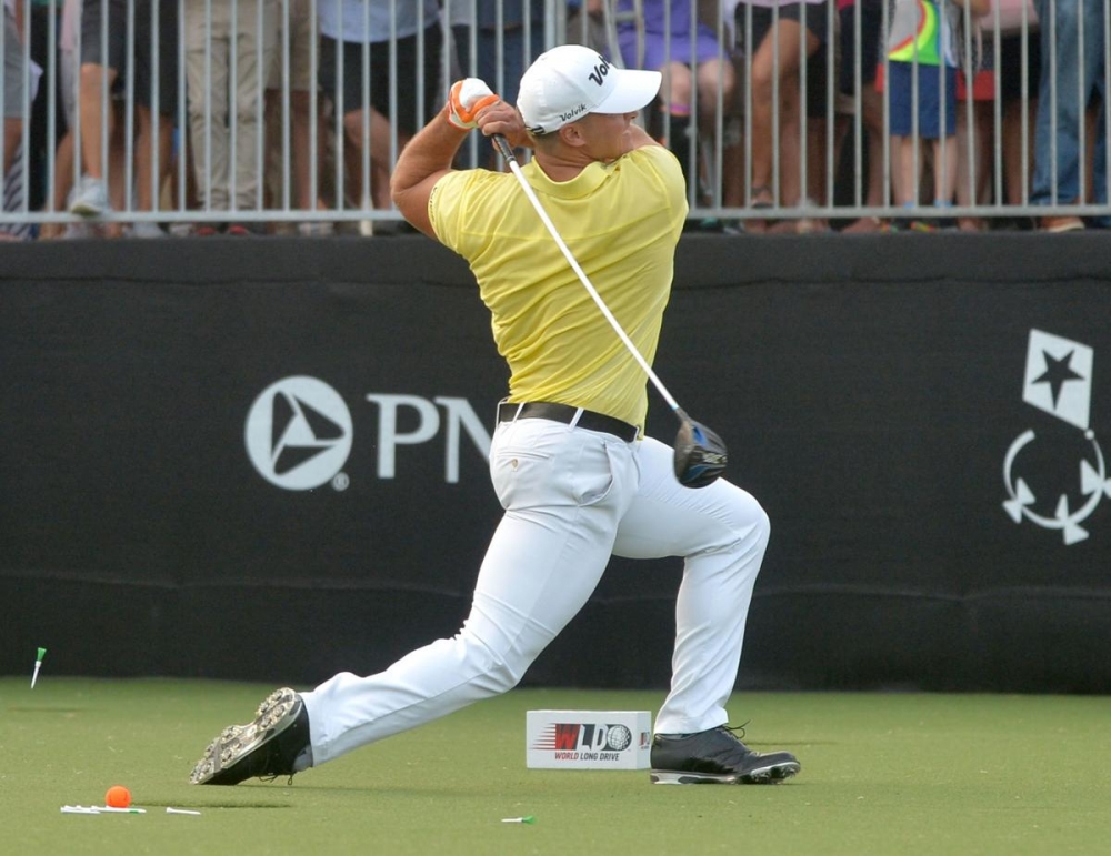 IRONJOC's tweet photo. Iron Joc Team Members - Josh Koch and World Long Drive Champion, Justin James, will be at The Practice Station September 14th at 5pm for a long drive exhibition.

FREE EVENT!

Register Here: https://t.co/RNCJg9l8Mn

#IronJoc #PracticeStation #silveriontech #performancewear https://t.co/9YBWbvtoOk