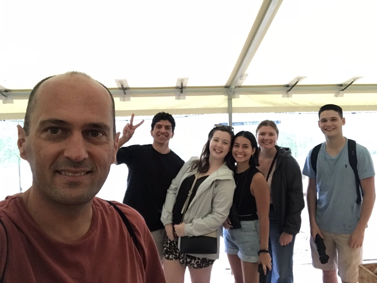 SZSPLIT's tweet photo. Although it was a rainy day today, 5 brave @BryantUniv students and their instructor in France visited Terre Ugo lavender farm in beautiful Aix en Provence. @BryantCOB is represented well in France. #bryantib #collegelife #travelers https://t.co/em0cyrxgAo