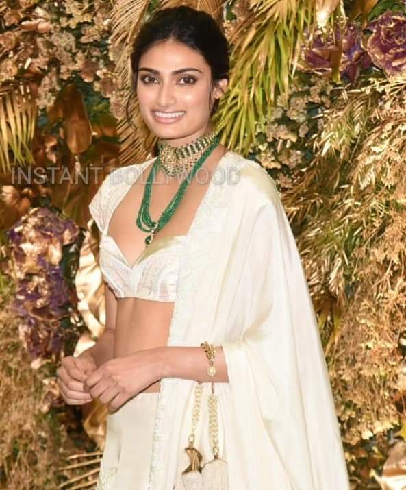 Kailash55562110's tweet photo. Good night @theathiyashetty ma'am
💔💔❤️❤️❤️❤️
@SunielVShetty Sir ❤️❤️❤️❤️ https://t.co/tGT5CmLj2Z