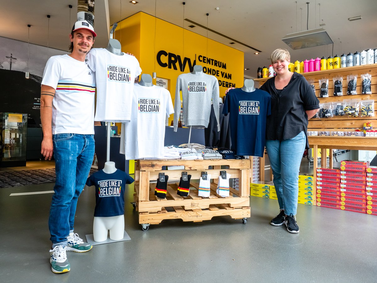 TheVandalGear's tweet image. Het aftellen is begonnen! 🌈 In het Centrum Ronde Van Vlaanderen vind je onze hele @BELCycling collectie terug. Nog 25 dagen te gaan tot de 11 wereldtitels uitgedeeld zijn. 

#crvv #centrumrondevanvlaanderen #liveridelove #thevandal #belgiancycling #ridelikeabelgian