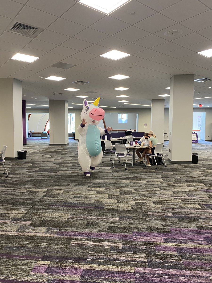 kstatelibraries's tweet photo. When Hale is so magical that even a unicorn shows up 💁‍♀️ https://t.co/JkN7dvRxKb