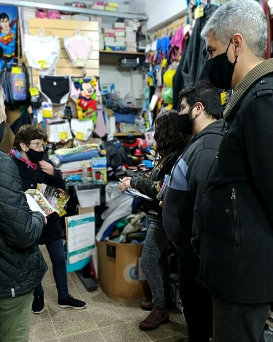 rodrigocomojo's tweet photo. PORQUE ES IMPORTANTE ESCUCHAR

Estuvimos recorriendo con los precandidatos de Juntos La Costa la localidad de San Bernardo, conversando con los comerciantes y vecinos, que nos daban su mirada sobre la situación actual, 👇 https://t.co/RfOyd0Zgag