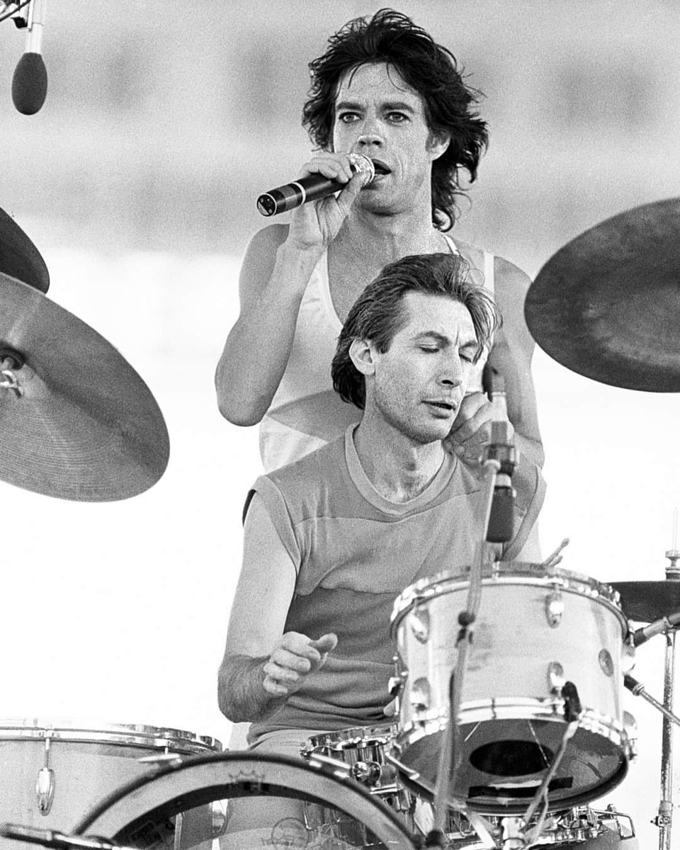 EmmaEmmacordero's tweet photo. #charliewatts "Io non sono il "tuo" batterista", disse a Mick, come narra la leggenda. For ever #RollingStones https://t.co/QKaVzIUlG0