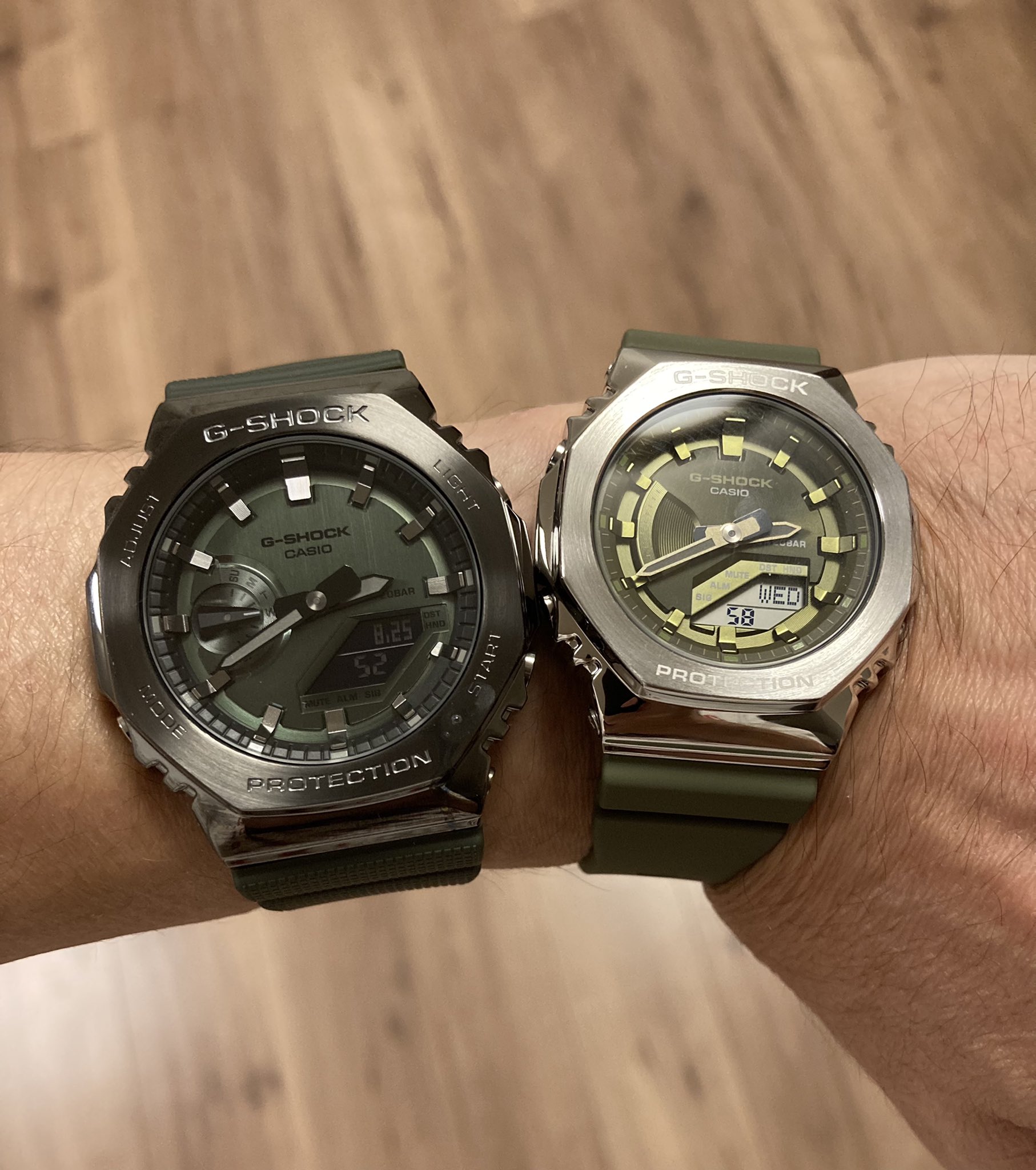 Takayama Op Twitter Gm 2100とgm S2100のグリーン 並べてみた ベゼル ラバーベルト 文字盤の色全て少し違いますね Gm Sは妻とシェアすることにします メタルカシオーク グリーン Gmとgms T Co Y5g9vwm0ce Twitter