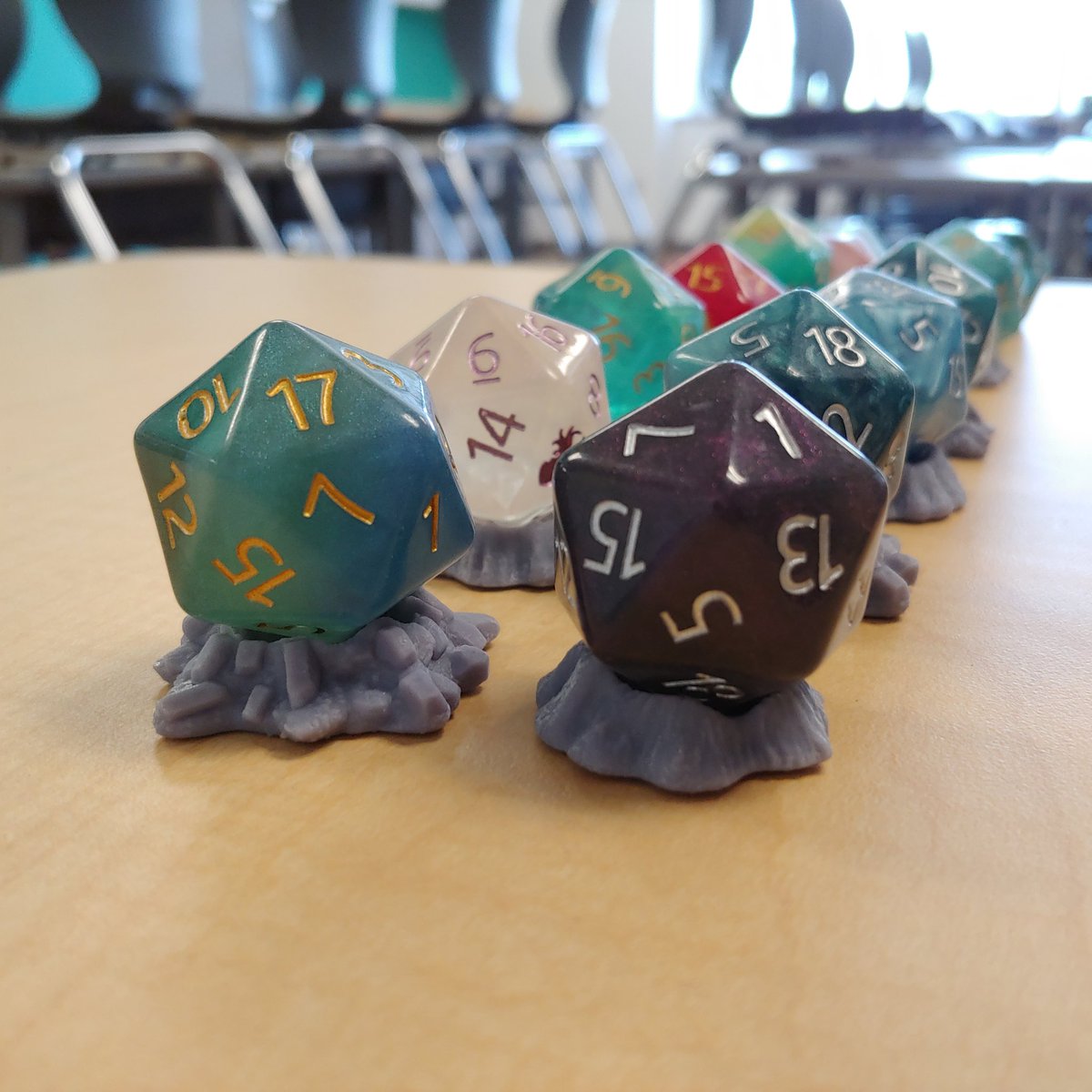 mxstilipec's tweet image. Got these beautiful dice from @KrakenDice so my students can &apos;Roll for Initiative&apos; when I need a volunteer.

#classdice #krakendice