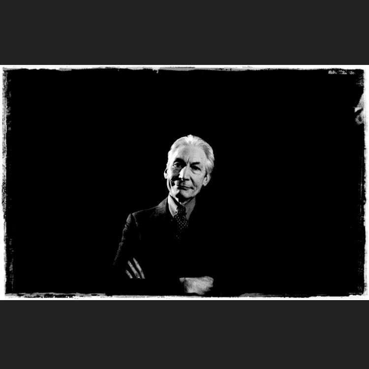 AmandaGill093's tweet photo. #ripcharliewatts https://t.co/trj7aH8jPT