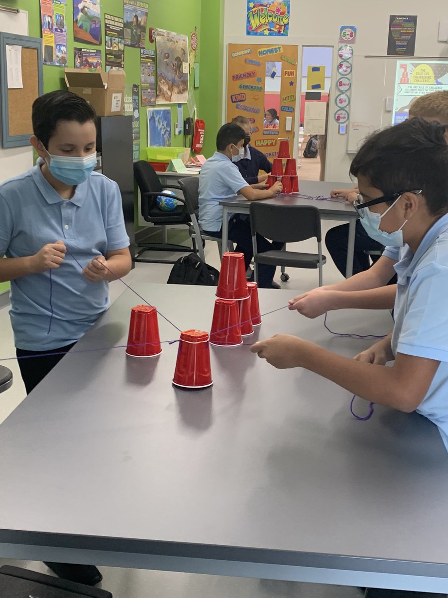 EllenFeldner's tweet photo. Team work!!! @jh_sd111 https://t.co/2jpjGOBPqe