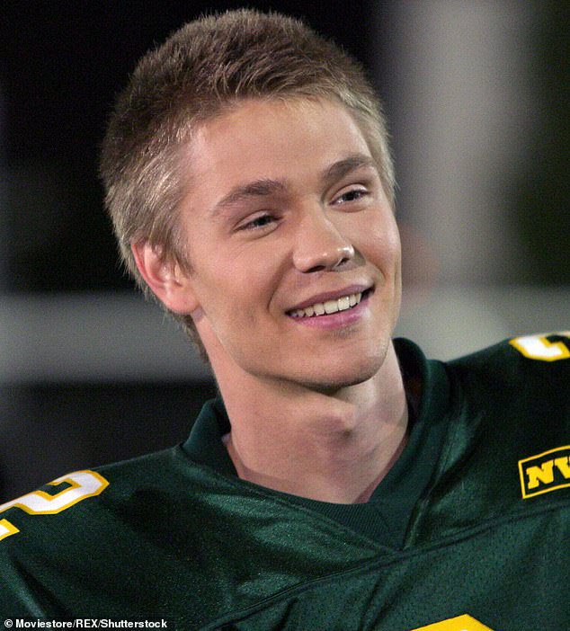 HAPPY BIRTHDAY TO EVERYONES FAVORITE TEENAGE HEARTTHROB CHAD MICHAEL MURRAY 