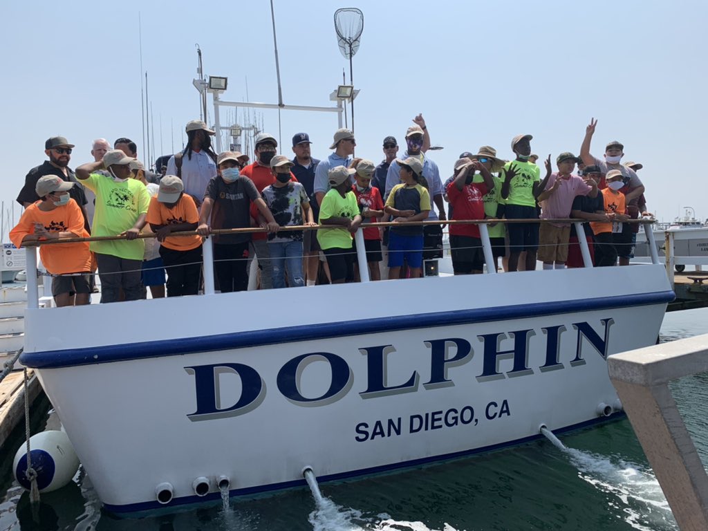 MayorToddGloria's tweet photo. So great to see so many young people being able to get outdoors and experience sportfishing for the first time! This opportunity comes as part of our “Come Play Outside” initiative with @SanDiegoCounty, community partners, and our City Parks and Rec staff. #ForAllofUs https://t.co/O3Kciae4FU