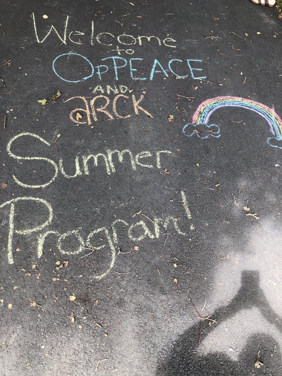BCEengagement's tweet photo. #BPDicecapades🍦👮♂️visited @BostonParksDept Harambee Park w/ #districtB3 @Bostonpd_B3 to see our little friends of @ARCKBOSTON #operationPEACE they had a cold treat & we saw some cool artwork! #citykidswin @bostonpolice https://t.co/gUHiueWsya