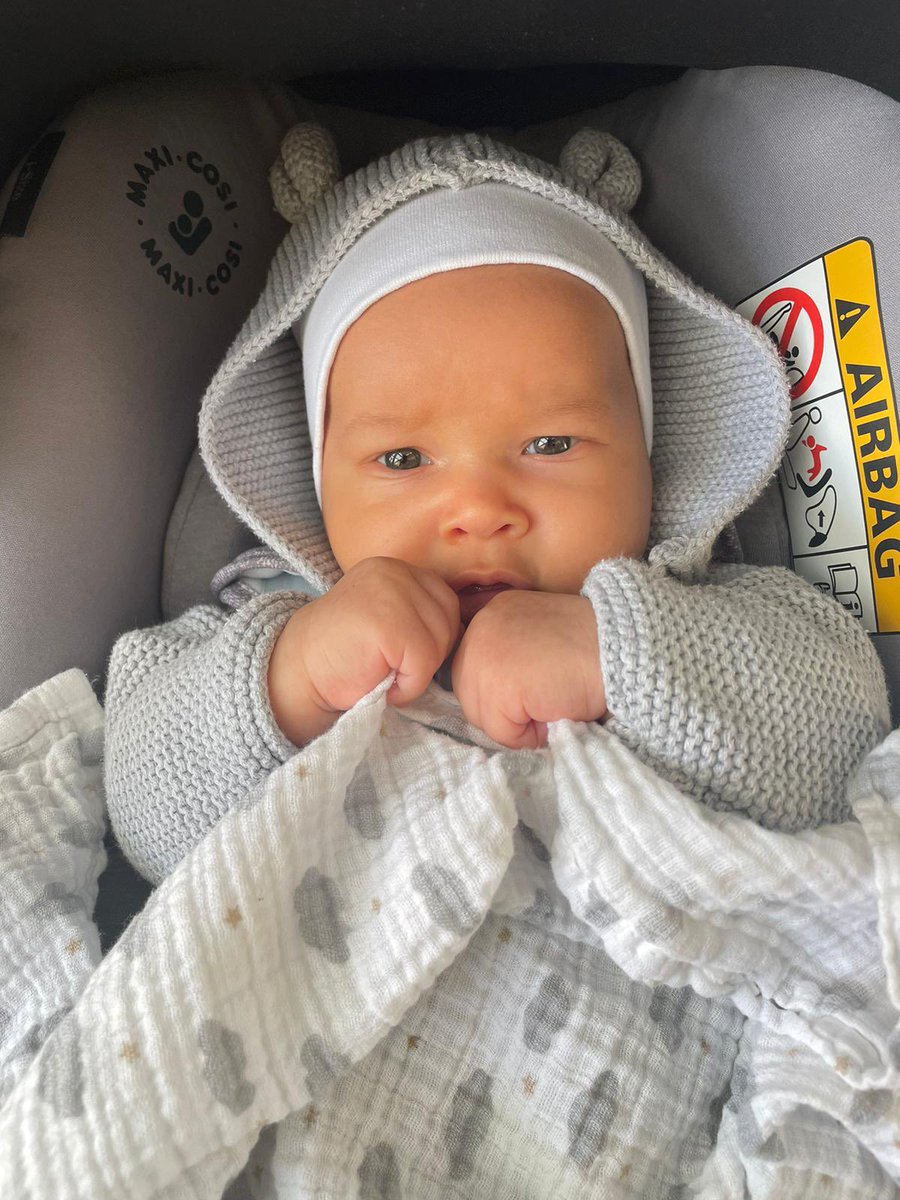 ThatBoyEThough's tweet photo. Twitter hasn’t seen my chubbs yet 🥰 https://t.co/xFLPr4m92F