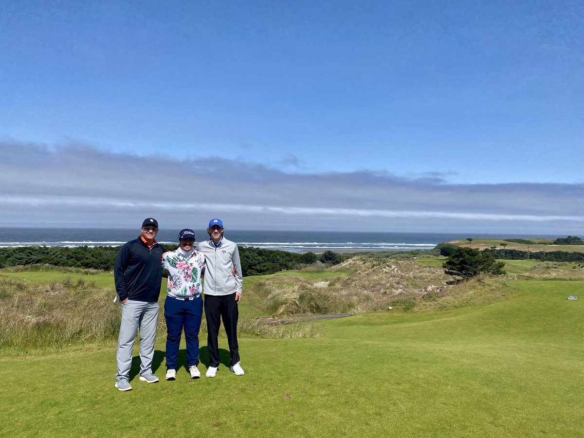 The_Punch_Shot's tweet photo. The #Punchshot sneak peek is back this week. While the big courses @BandonDunesGolf get a lot of the attention, The Preserve is some of the most fun you can have on a golf course. This was my second time playing it and it was even better than I remembered. https://t.co/4gd77PaZaw