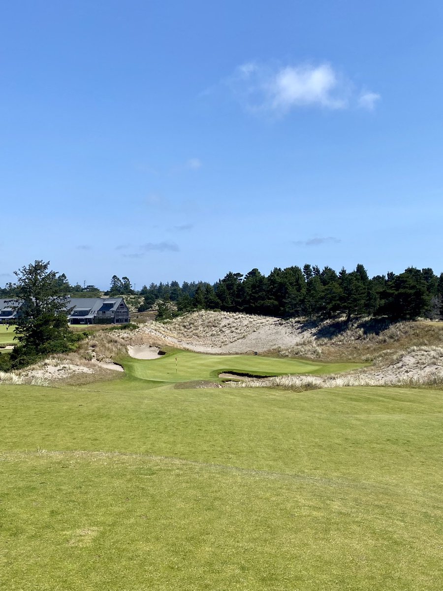 The_Punch_Shot's tweet photo. The #Punchshot sneak peek is back this week. While the big courses @BandonDunesGolf get a lot of the attention, The Preserve is some of the most fun you can have on a golf course. This was my second time playing it and it was even better than I remembered. https://t.co/4gd77PaZaw