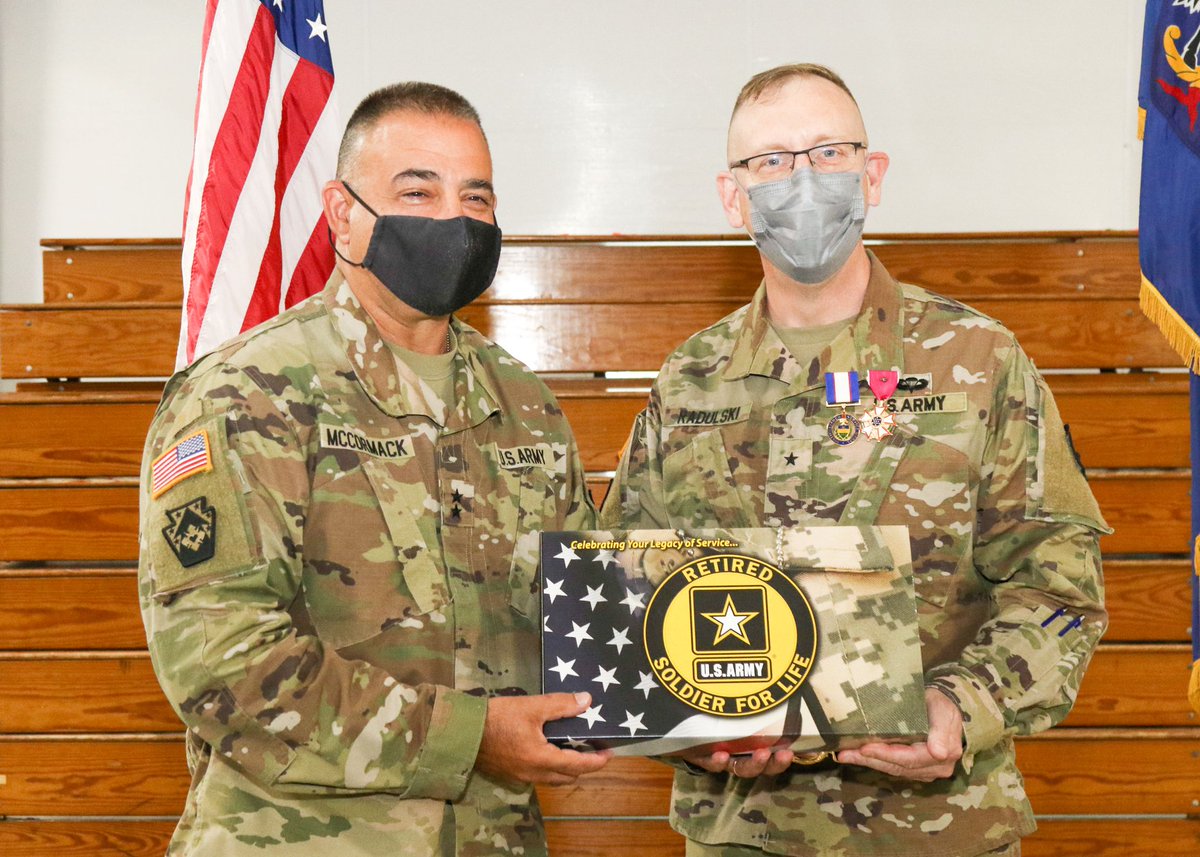 PANationalGuard's tweet photo. Brig. Gen. Stephen Radulski retired recently after 31 years of service in the @USArmy &amp; @PANationalGuard. Radulski most recently served as the 28th Infantry Division's deputy commanding general – maneuver.
 
Thank you for your service, Brig. Gen. Radulski! https://t.co/gwvU5OOb1X