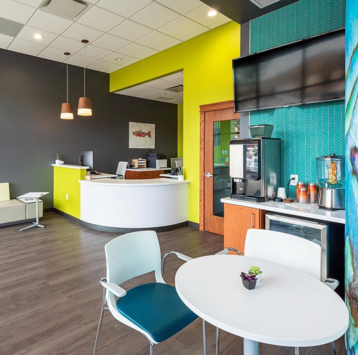 JeffreyCourtInc's tweet image. From inspiration, to reality. We love it when a plan comes together. 📷: @acwdesignstudio l8r.it/u6TW  #tilecollections  #jeffreycourtexclusive #clientdesign #jeffreycourttile