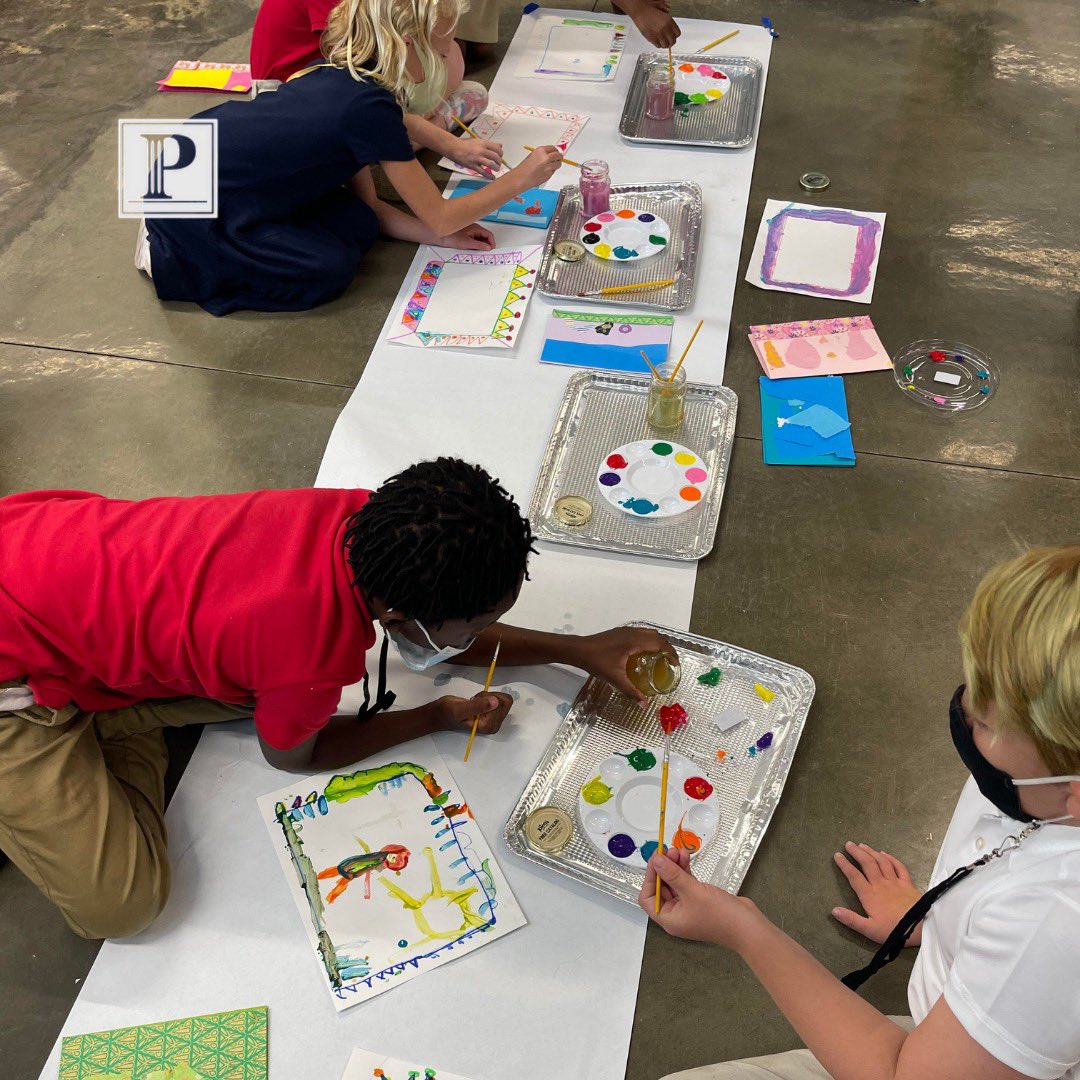 HerronPrep's tweet photo. Artists at Work! 🎨

"The final project will be a large collaboration that will look like a quilt - the emphasis is on how each square is different in its own way but similar too - just like all of us."

We love seeing our scholars work together as they learn! https://t.co/Jig314oCmU