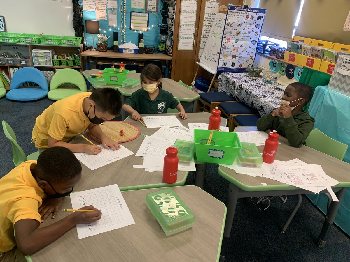 LALoganFWISD's tweet photo. Mrs. Peyton’s 1st grade class immediately put what they learned into action. #simpleaddition #discourse #studentengagement #NumberRaces #longlivemath @carnegielearn  @pdilley5 @LANTEAM1 https://t.co/bR4iiUZeRL