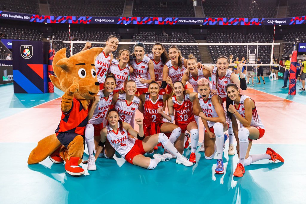 Liderlik en çok onlara yakışıyor...
Kazanmak en çok onların hakkı...
Mücadele etmek onların işi...

#FileninSultanları!🇹🇷