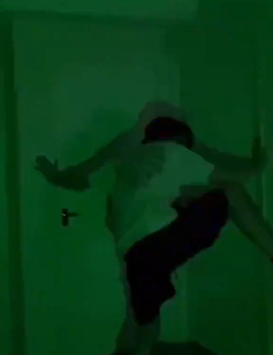 AlecBenjamin's tweet image. this was such a fun photo shoot 📸 

@GeorgeNotFound