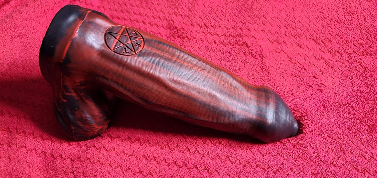 FemboyBlood's tweet photo. Mammon from @TwistedBeastUK arrived today, what a gorgeous and thick beast! I hope I can fulfil him! https://t.co/903HNYa4fR