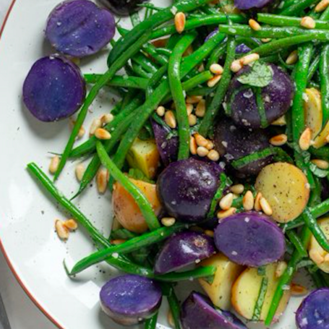 Let's have a comprehensive Online Knife Skills Lesson, and then make a delicious BBQ Side with what we've chopped! It will be your new go-to recipe!
.
.
. 
#cookingclass #cooking #food #foodie #foodporn #instafood #foodphotography #homemade #yummy #foodstagram #hipcooks #foodlove