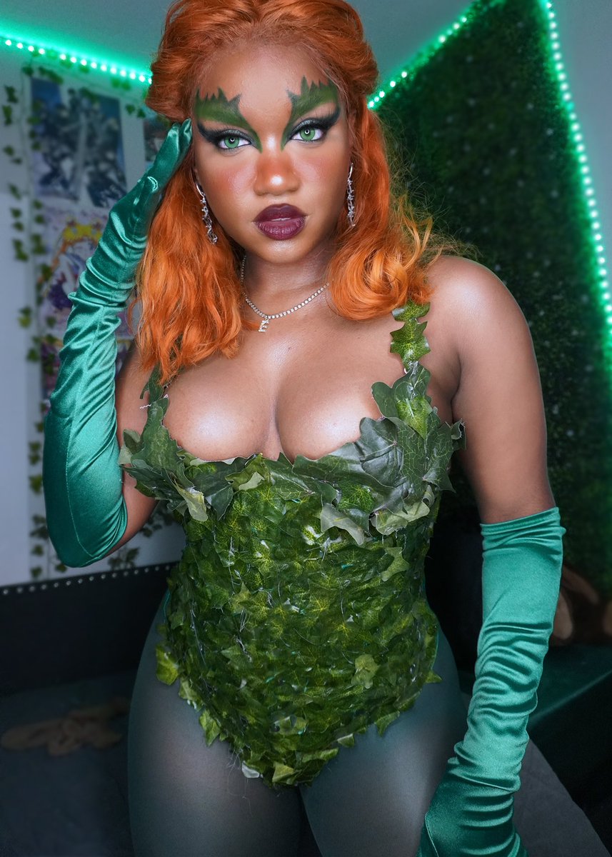 Evensyax's tweet photo. That girl is poisonnnn 🥀 https://t.co/arb2fQ0wZG