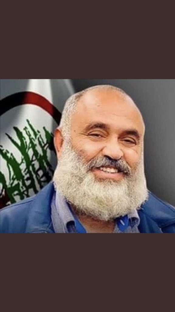 سمعت فيديو لهلفاسد عم يقول إنو حزب الله عم يهرب بنزين ع سوريا طلع هو أكبر محتكر حقير عميل فاسد بلبنان
#الصقر_للتهريب
#قوات_المحروقات_اللبنانية
#الخراب_من_معراب