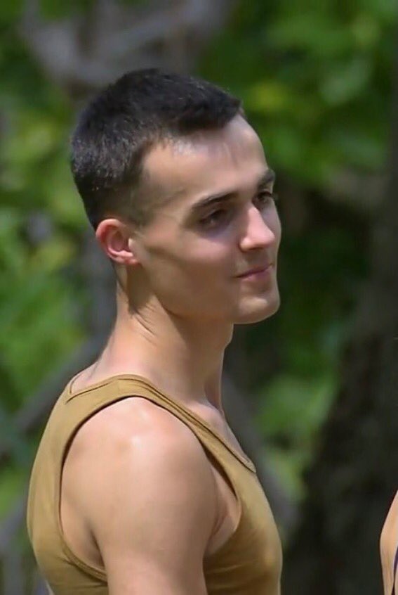 szobinho75018's tweet photo. Même nom, même fidélité #KohLanta https://t.co/0gbUuWcL3l