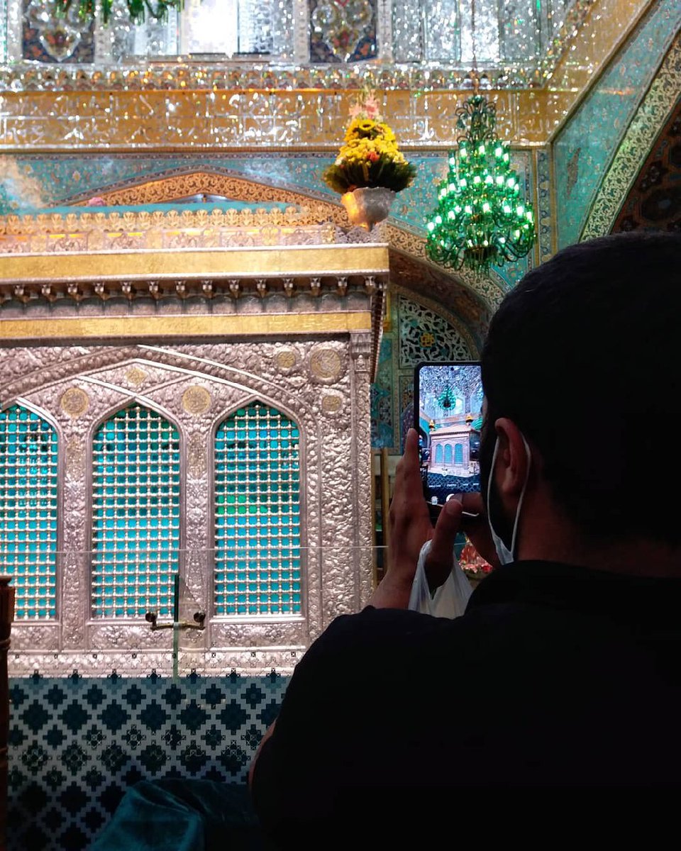 ImamRezaFA's tweet photo. چَشمِ من خیره به عکسِ حرمت بَند شُده
با چه حالی بنویسم که دلم تنگ شده؟

#امام_رضا_جانم
#چهارشنبه_امام_رضایی https://t.co/ZsvjIA1JQ3