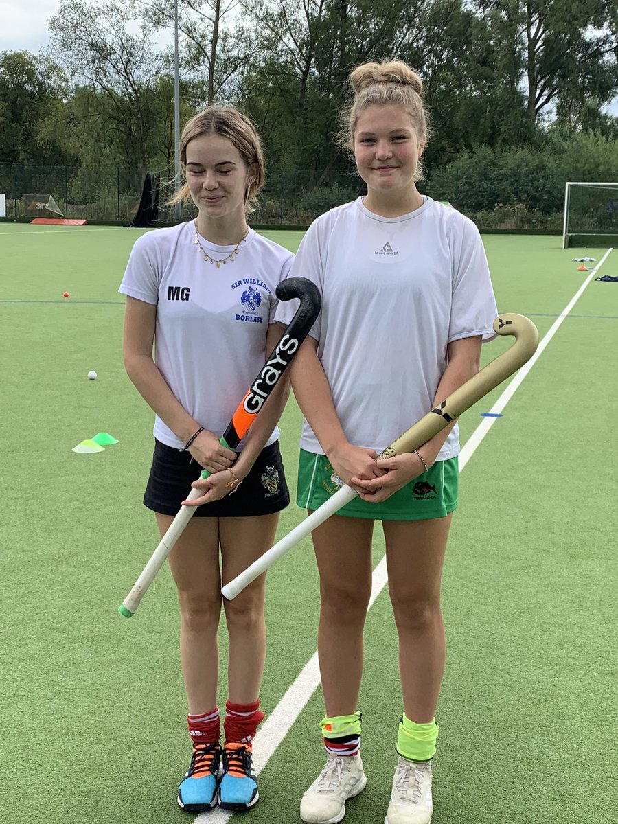 JenHodsonMartin's tweet photo. Good luck to Martha &amp; Ellie at #FuturesCup Having coached them from U10’s I’ve seen how committed they are and I know they’ll enjoy the experience. Both had some cracking shots in our practise session to fill them with confidence. Go Girls 💪 @GraysHockey @Y1Hockey @MarlowHC https://t.co/GjeVfRg6FW