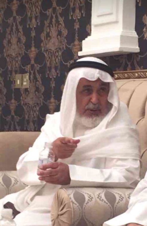 alshatry_mn's tweet photo. ( ياربي ) ابن درويش مشعل عزيز الجاه
امانته بين ايديك وامرك ونرضابه
لكن نحزن اليا من فِقد مثله وشرواه
عسى الله يصبرنا ويجبر عزانابه
ياضيق الصدور اللي شكاويّها فرقاه
ويا صبر القلوب اللي من الفقد منصابه
لاحولن ولاقوه لنا غير بك يالله
برجواك يامن فاتح ولا قفل بابه
#مشعل_شبيب_بن_درويش https://t.co/ebp33zbxYB