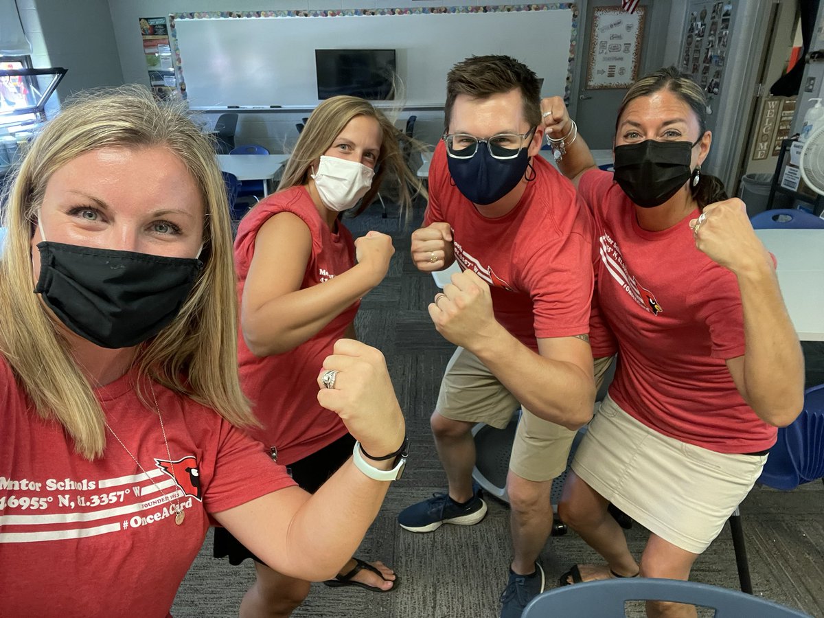 SThomasMMS's tweet photo. Day 1! ✅ So great meeting our new students and having some fun together! @hfoessett @4mrsmcl #onceacard #wearememorial https://t.co/FUw09UclDt