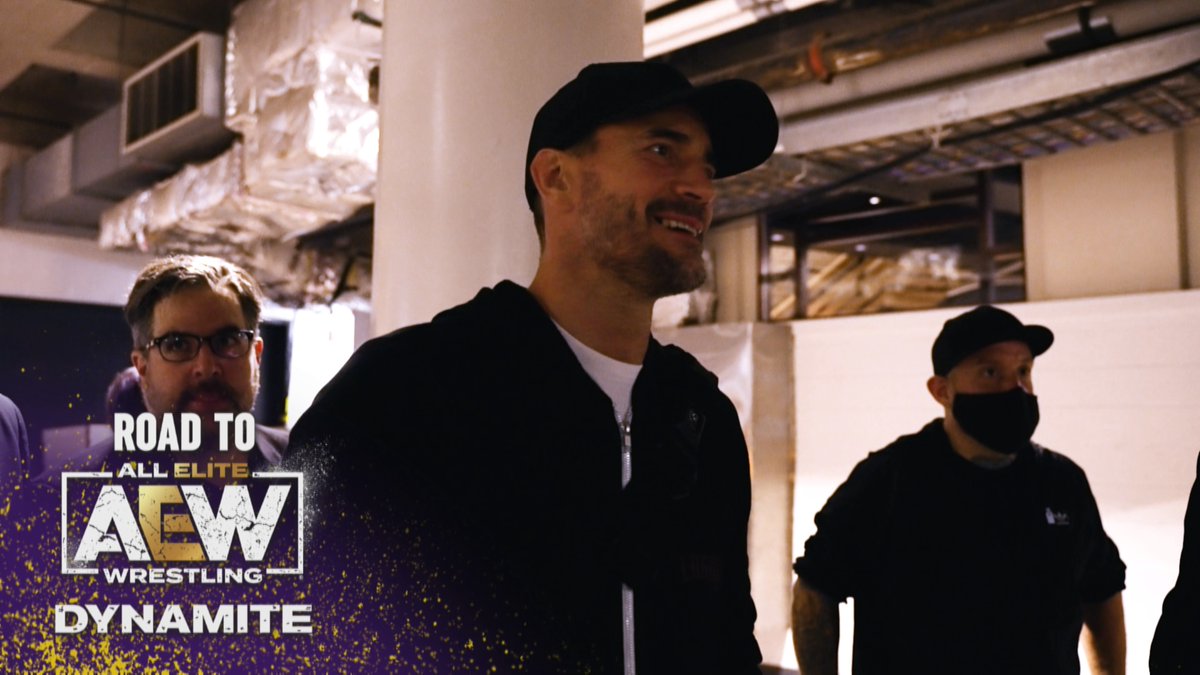 AEW's tweet image. #RoadTo #AEWDynamite premieres NOW with a special look at @CMPunk's first appearance in #AEW and MORE!

▶️ youtu.be/kjWoThIDLTU