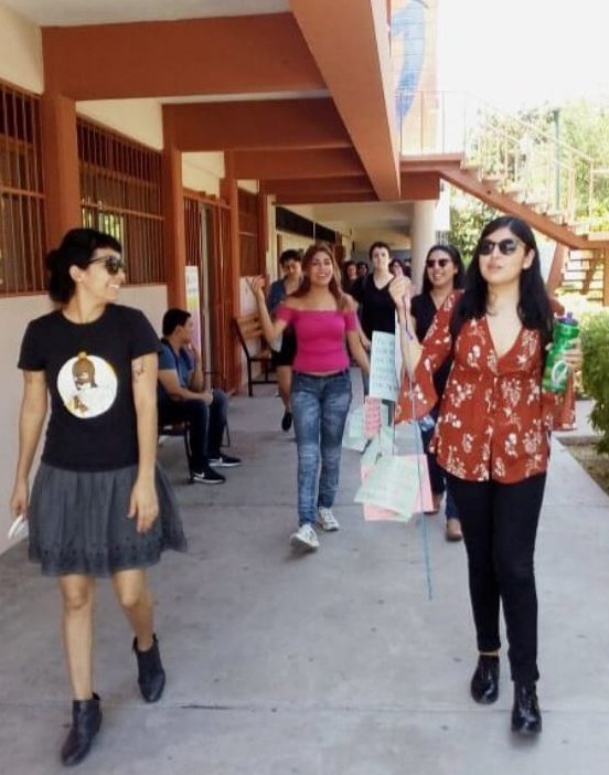 AlcarazSheila's tweet photo. Hace 4 años que sucedió el tendedero del acoso en UNISON y hace 5 años que denuncié a mi agresor por hostigamiento sexual. El tendedero surgió tras un largo camino de 1 año, dónde pedimos apoyo a todas las autoridades univ. y como respuesta: Revictimización, omisión, impunidad. https://t.co/nS0EhUNmWA