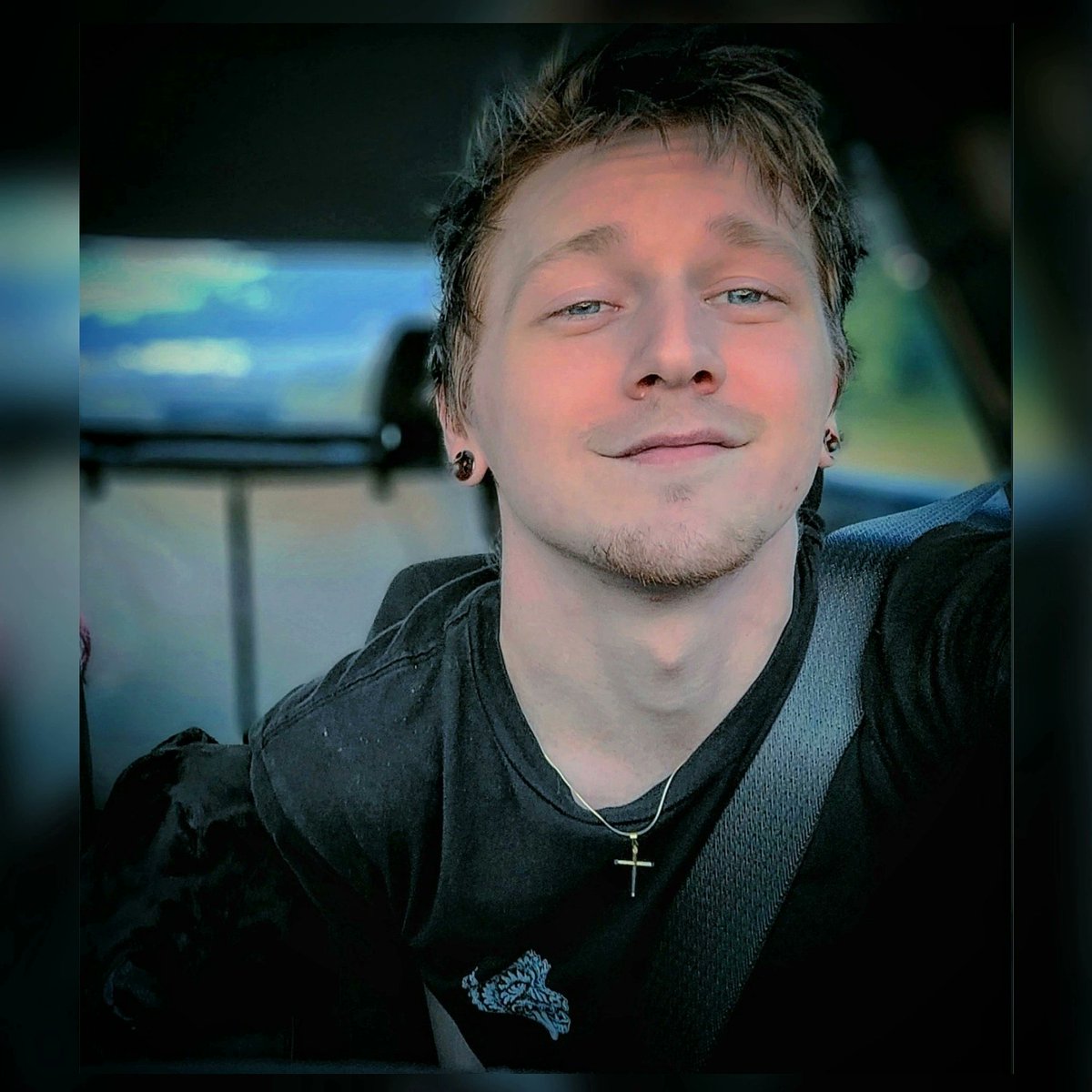 carter_the_3rd's tweet photo. #NewProfilePic https://t.co/noM4lHgIHO