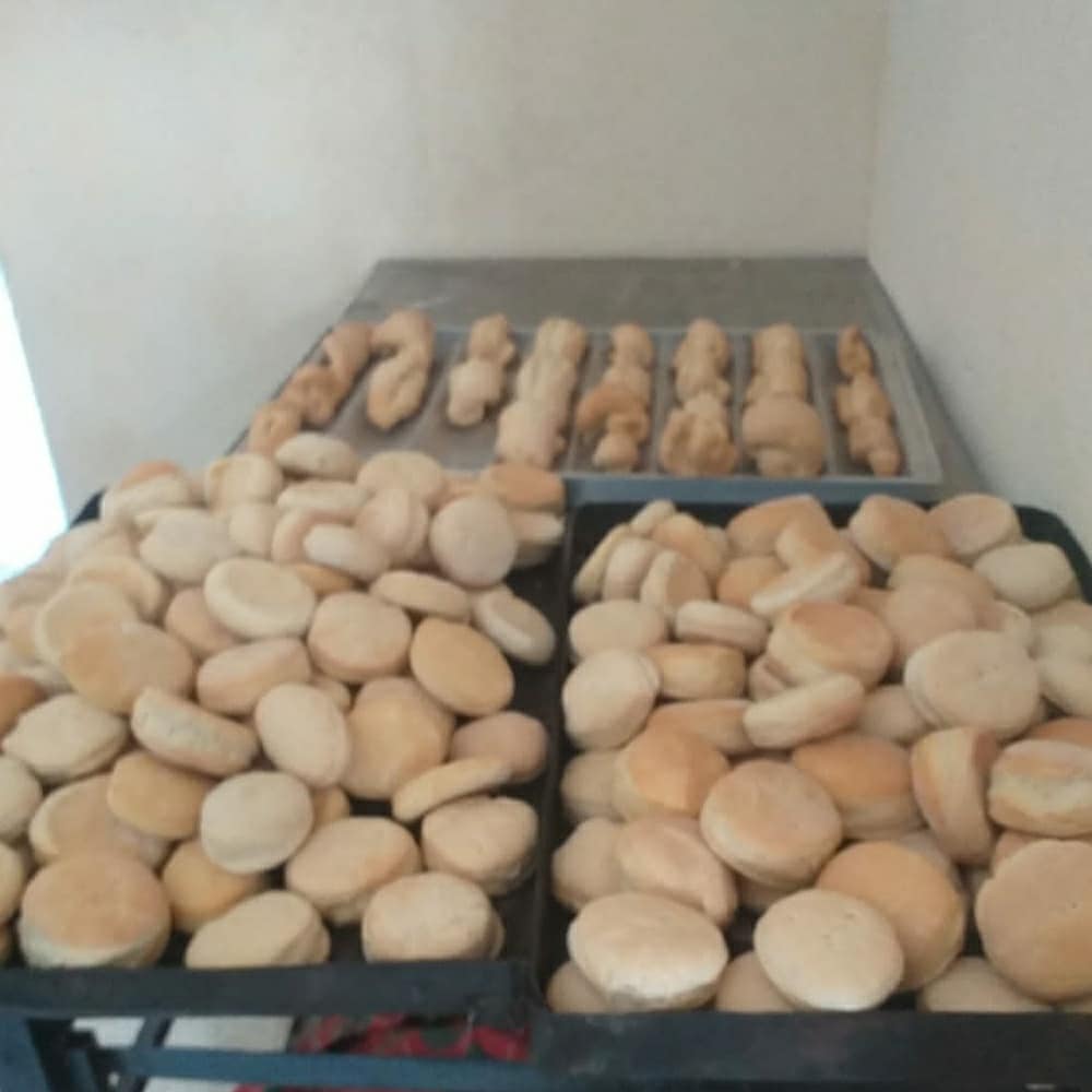 Seguimos cumpliendo con los vecinos de San Miguel de Tucumán con mano de obra gratuita comidas y meriendas debido a la situación que se vive día a día.
Nos sentimos orgullosos con el diputado <a href="/cisneros_tuc/">Carlos Cisneros</a> poder colaborar con ellos.