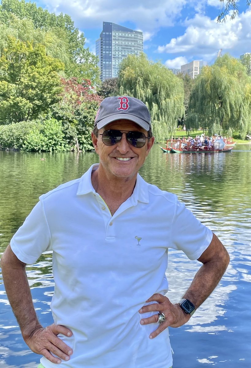 19fredlynn's tweet photo. It’s good to be back in Boston. ⁦@RedSox⁩ ⁦@SoxNotes⁩ Fenway tonight. ⁦@NESN⁩ Look for me… https://t.co/r04jy5m57a
