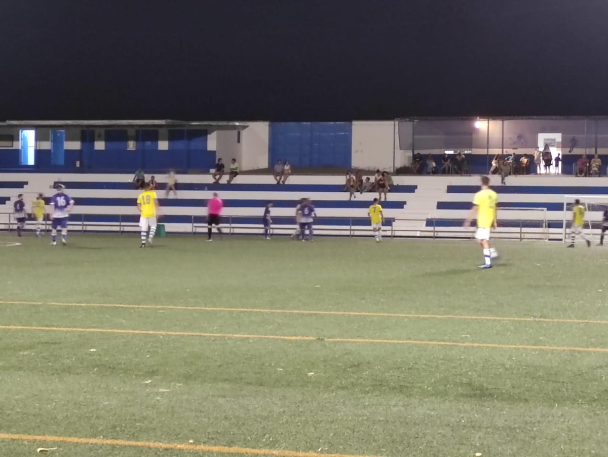 CD Aznalcóllar FB (@aznalcollarcd) on Twitter photo 🔚 Finalizado nuestro primer test de pretemporada en casa.
<a href="/AznalcollarCd/">CD Aznalcóllar FB</a> 4-2 <a href="/clubcmdsanjuan/">CMD San Juan</a> Juvenil (Manuel Ríos x2 y Fran Borrero x2).
Agradecemos la visita del conjunto sanjuanero y le deseamos lo mejor para el campeonato de liga.
#PorLoQueSomos 🔚 Finalizado nuestro primer test de pretemporada en casa.
<a href="/AznalcollarCd/">CD Aznalcóllar FB</a> 4-2 <a href="/clubcmdsanjuan/">CMD San Juan</a> Juvenil (Manuel Ríos x2 y Fran Borrero x2).
Agradecemos la visita del conjunto sanjuanero y le deseamos lo mejor para el campeonato de liga.
#PorLoQueSomos