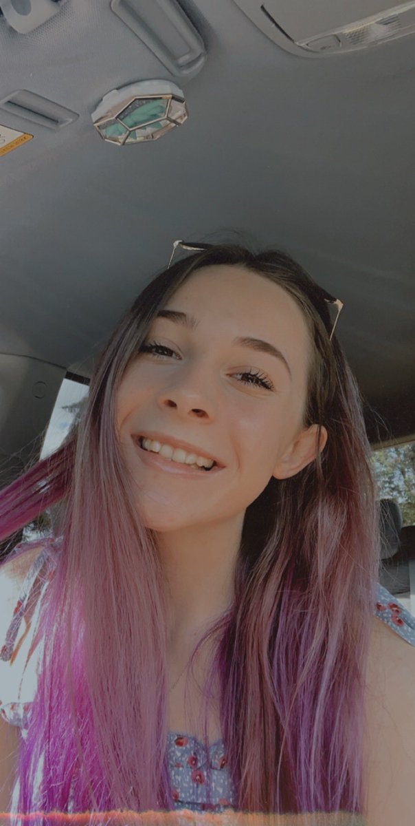 casssssv's tweet photo. hi I’m cass, formerly known as artsyegirl or entirelyartsy if you (unfortunately) knew me between 2015-2017 https://t.co/PJrcHbA31y
