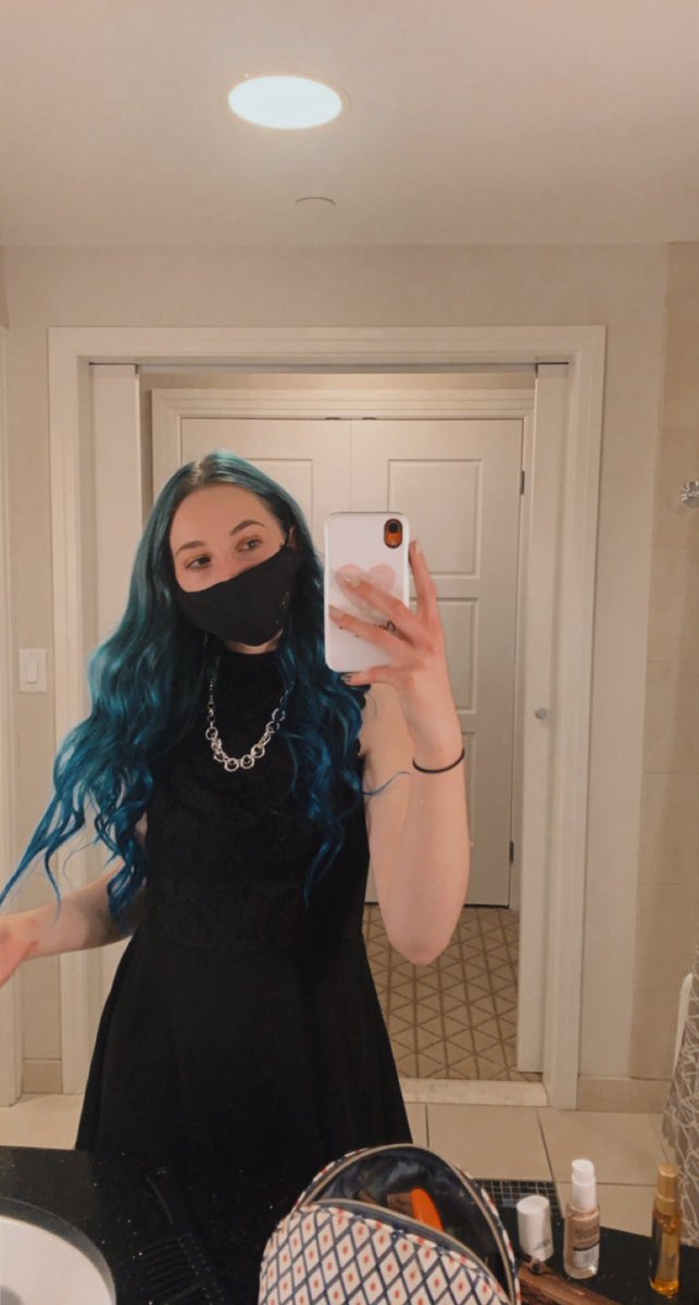 casssssv's tweet photo. hi I’m cass, formerly known as artsyegirl or entirelyartsy if you (unfortunately) knew me between 2015-2017 https://t.co/PJrcHbA31y