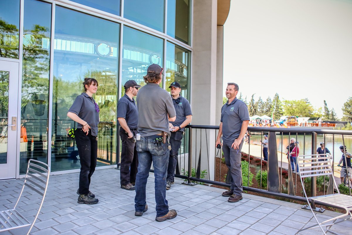 RiverfrontSpo's tweet image. We&apos;re looking for multiple Grounds and Operations Specialists to join the Riverfront Park team! As a park employee, you will be part of a valued team where your contributions make a positive daily impact. bit.ly/3ja959k