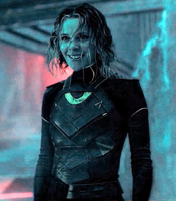 hannabitchwill's tweet image. when dr. strange opens up the multiverse it’s all “omg look at his mug” or “haha silly wizard” but when  sylvie does it y’all call her a “betrayer” and hate on her existence