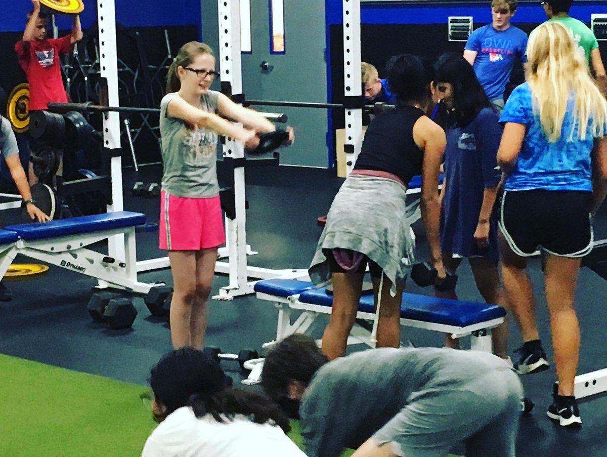 PerryMiddleSch's tweet image. Fall sports practices are under way! Still time to join if you get that physical done! 🏈🏐🏃‍♀️🏃 #PerryPride #WhereYouBelong