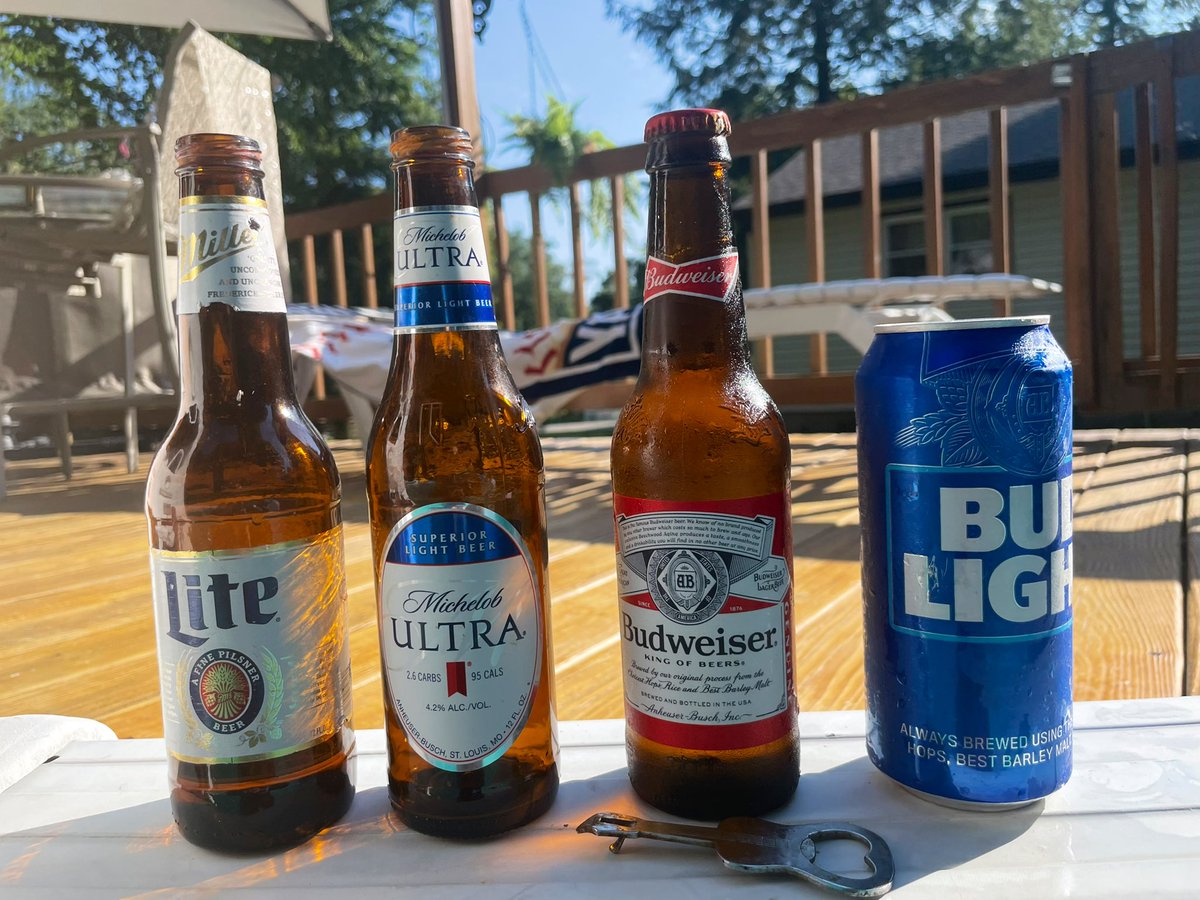 Soulcrusher7161's tweet photo. The end of summer fridge clear out! U dig?? Brew🍻 left overs from peeps swimming!! I'm gonna say this once.. Who ever brought the Colt 45 ? Double Fk U🖕🏽! Trash it went! Malt Liquor got me like dayum🚫🤦🏻‍♀️#LifesBeenGood https://t.co/mMPth8MCu5 #LiveFastDiePretty✌🏽💋 https://t.co/opAmzEwKqp