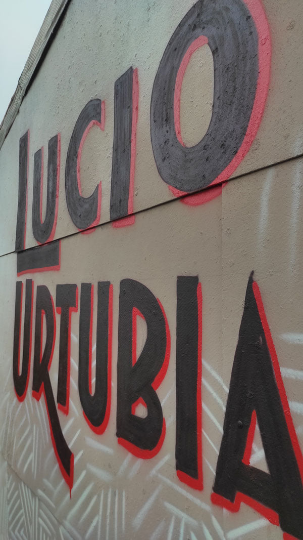 ArteYAnarquia's tweet photo. Mural de Rock Blackblok en Homenaje a Lucio Urtubia en Gasteiz.

"Mi suerte fué la pobreza, porque no tuve que hacer ningún esfuerzo para perder el respeto a todo lo establecido" https://t.co/ICx20OtHzg