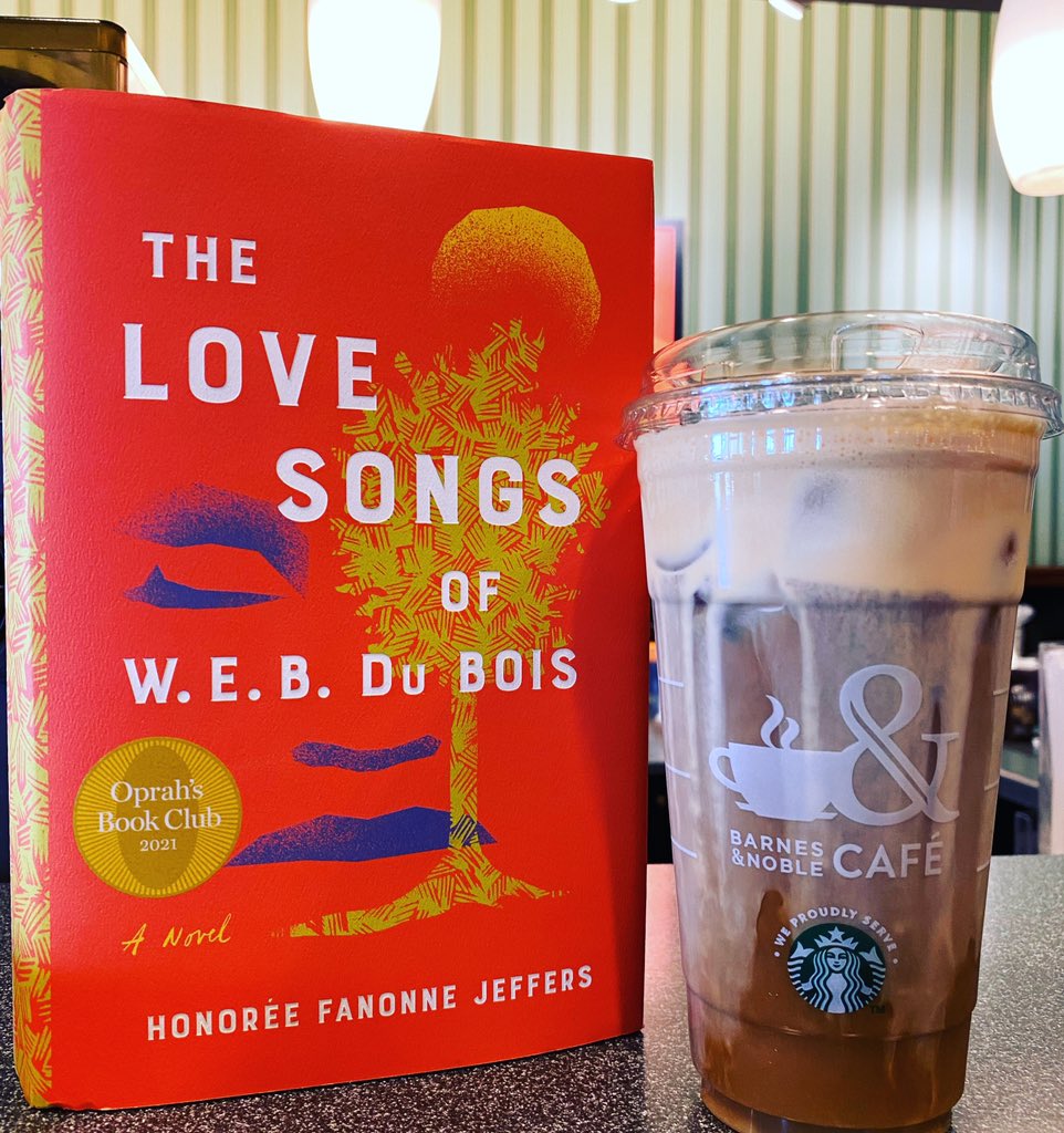 BNFresno's tweet photo. Happy Tuesday! 
It’s time to fall in love with a new book, oh and did we mention we have our fall drinks in? Helloooo pumpkin spice! 
#bnfresno #barnesandnoble #fallinlovewithabook https://t.co/bJs0pxCgX0