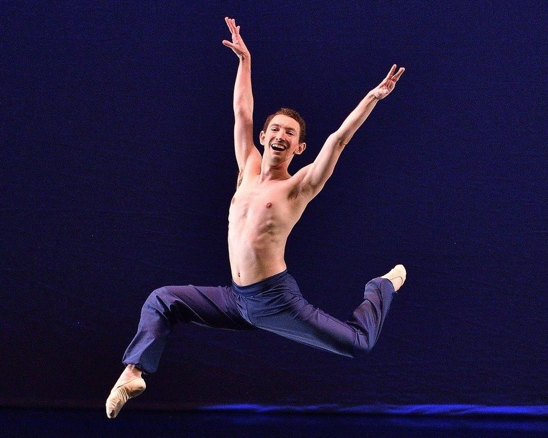 ddtmiami's tweet photo. #joyofdance 

📸: Yanis Eric Pikieris [@insta.yanis]  // © Simon Soong [@technicalchicken] https://t.co/6zel2gBcmL