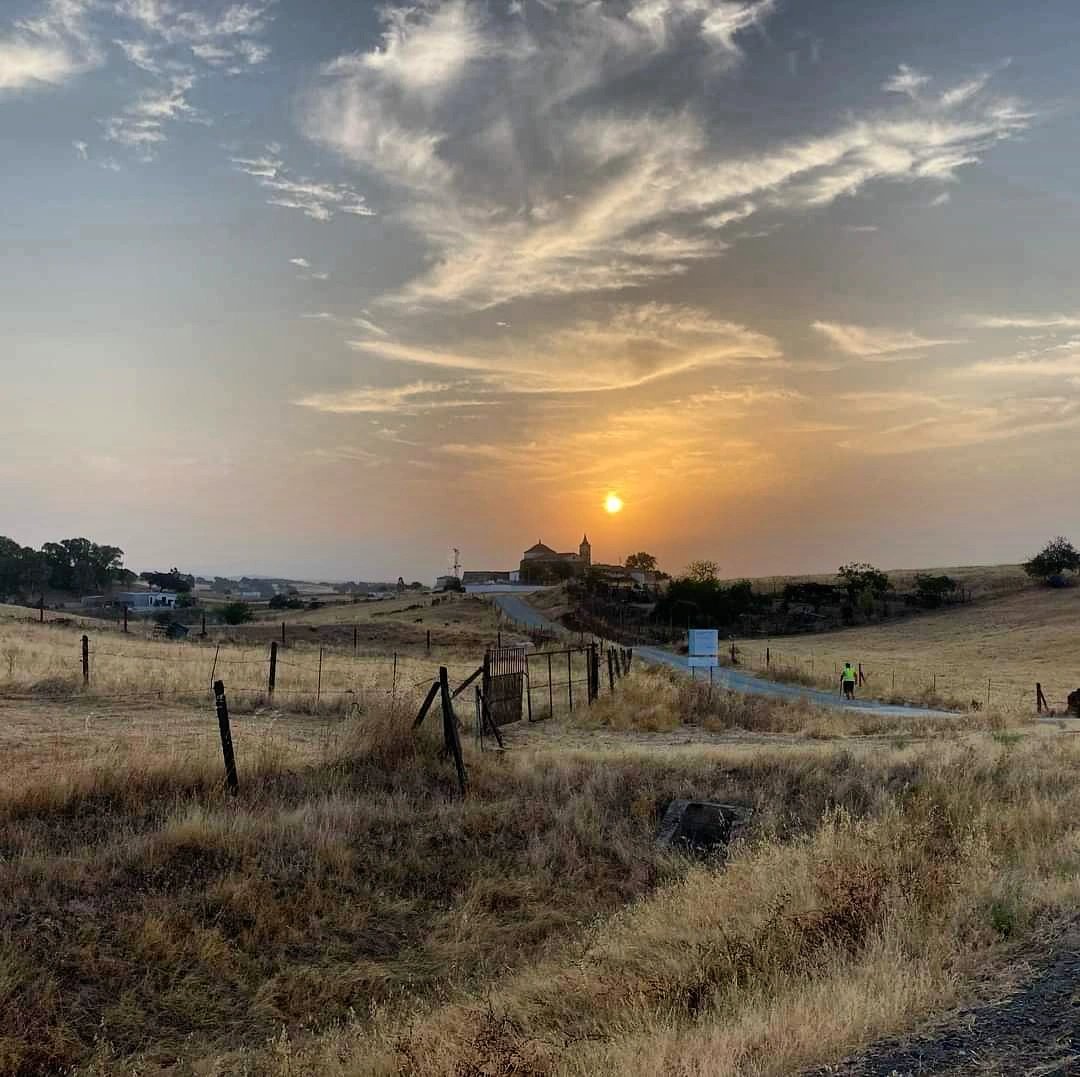 ToteFdezPaymogo's tweet photo. Buenas noches desde el #PaísdelMago #Paymogo #Huelva #Andalucía #ok_andalucia #loves_huelva #estaes_andalucia #loves_andalucia #huelva_y_su_provincia #AndévaloFronterizo
#ig_huelva #naturaleza_andalucia #shotsofspain #huelva_capturas #ok_spain #total_huelva @jmagustinho https://t.co/31LEZrhNDV