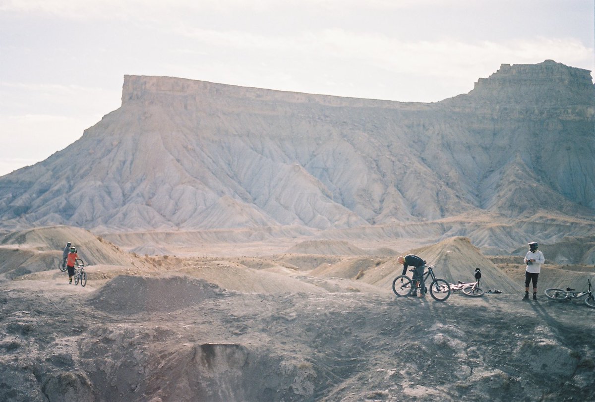 jarodazzarito's tweet photo. It’s been a while #35mm #filmphotography #utah #bikelife https://t.co/yYoZ5kpH0C